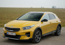 „eXCiting“: Kompaktwagen trifft SUV