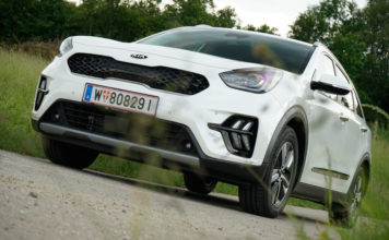 „Teilgrüner“ Luxus SUV