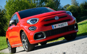 Roter, italienischer Sportwagen