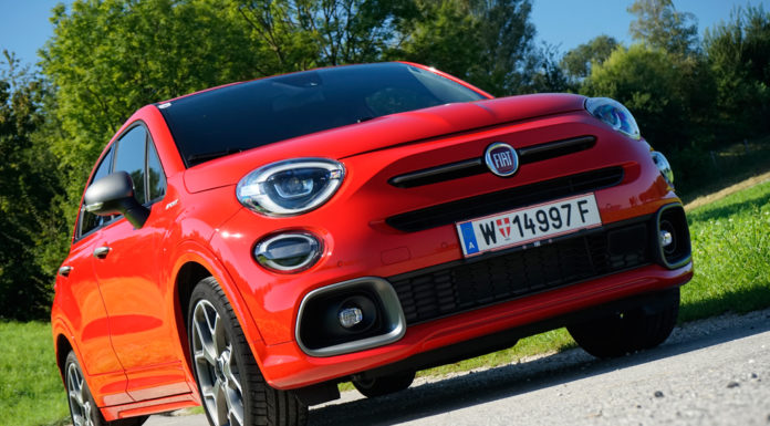 Roter, italienischer Sportwagen