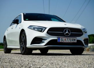 Teilgrüner Kompaktstern