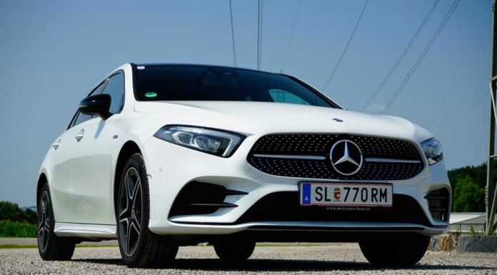 Teilgrüner Kompaktstern