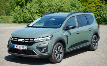 Sehr viel Auto um wenig Geld