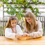 _Basteln mit Naturmaterialien (c) Roman Jandl