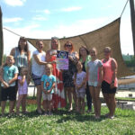 uebergabe_Erloes_Farbenmonster_Tombola_2024