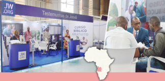 Internationale Messe in Angola