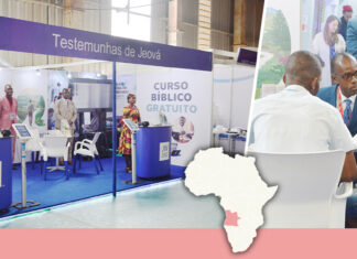 Internationale Messe in Angola