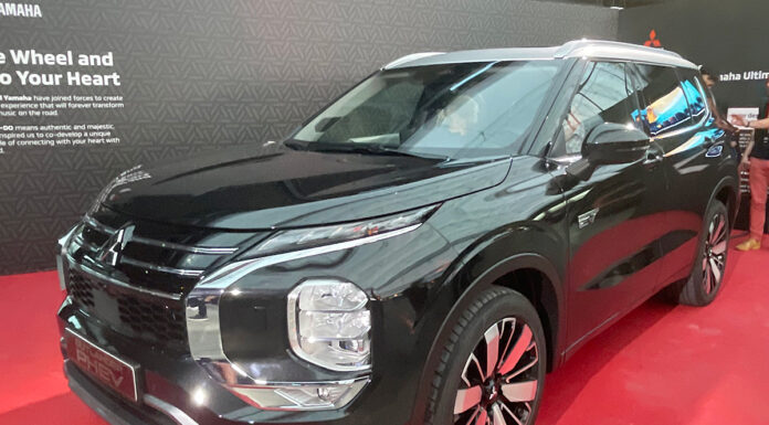 Weltpremiere: Mitsubishi Outlander PHEV
