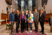 Lichtkunst begeistert Menschen in Baden – fulminantes Eröffnungsevent