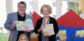 NÖ Maler machen mit Kinderbuch Lust auf ihren Beruf