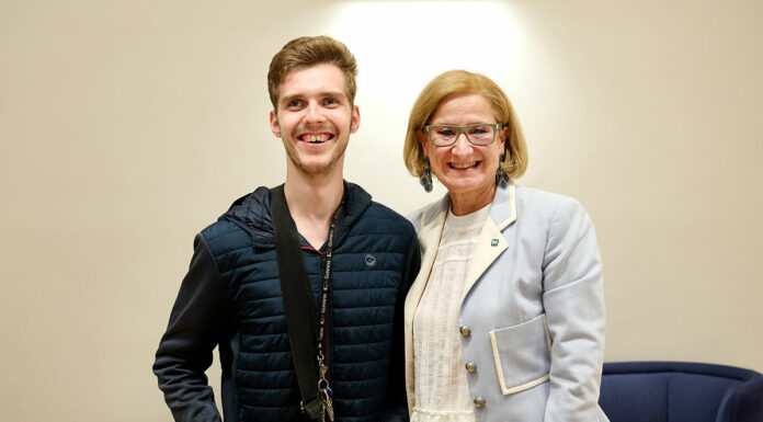 LH Mikl-Leitner trifft Sänger Paul Parese