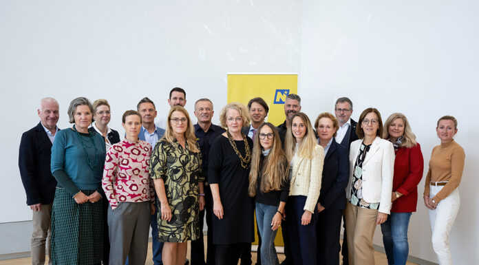 Runder Tisch gegen Gewalt an Frauen mit Fokus auf gewalttätige Kinder und Jugendliche