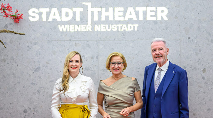 Stadttheater Wiener Neustadt zum 230. Jubiläum wiedereröffnet