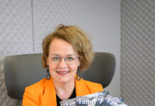 NÖ Familienpass: Vorweihnachtliches Lesevergnügen mit der „Familienzeit“