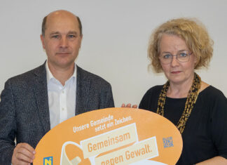 Gegen Gewalt an Frauen: Gemeinden vor den Vorhang