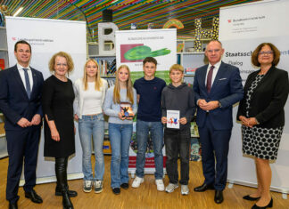 „RE#work“: Extremismusprävention an Schulen