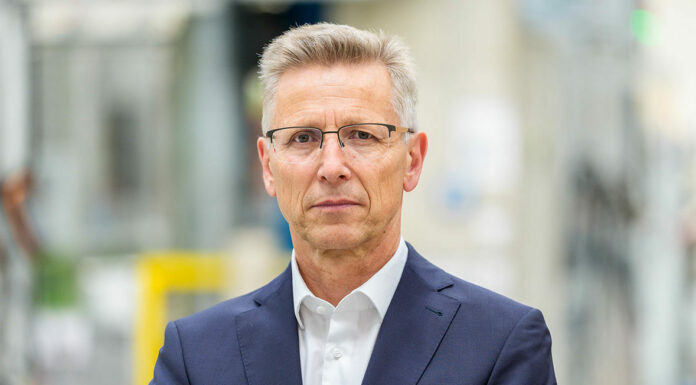 WKNÖ-Industrieobmann Schwarzl warnt vor LKW-Mauterhöhung