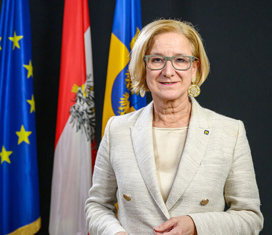 Neujahrsrede von der Landeshauptfrau