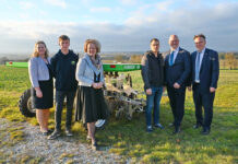 Feldroboter an den Fachschulen Edelhof und Obersiebenbrunn im Praxiseinsatz