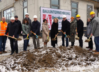 Spatenstich für Ausbau der Kinderbetreuung in Steinakirchen am Forst