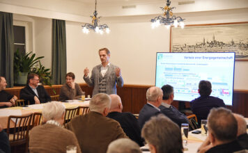 Volles Haus bei Infoveranstaltung zu Energiegemeinschaften