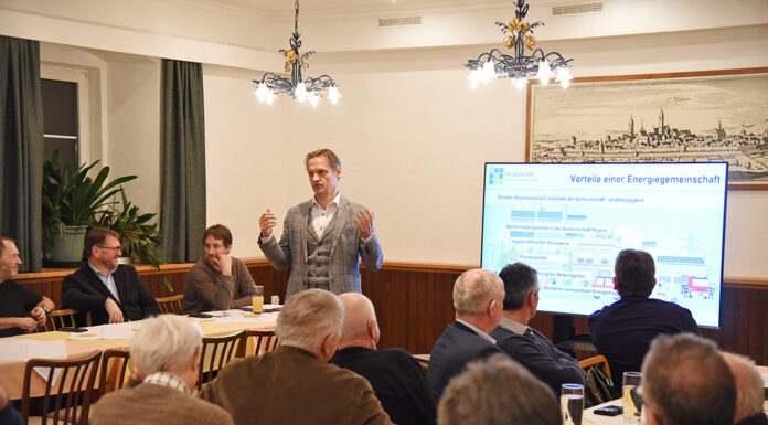 Volles Haus bei Infoveranstaltung zu Energiegemeinschaften