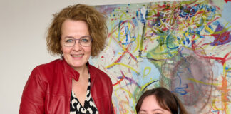 Kostenloses Familienservice beantwortete 2024 rund 11.000 Anfragen