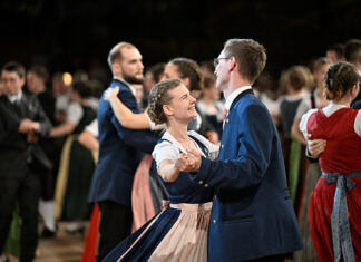 Ein fulminanter Auftakt für die Ballsaison 2025