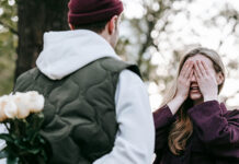 Valentinstag 2025: NÖ Handel und Floristen als ideale Partner für das passende Geschenk