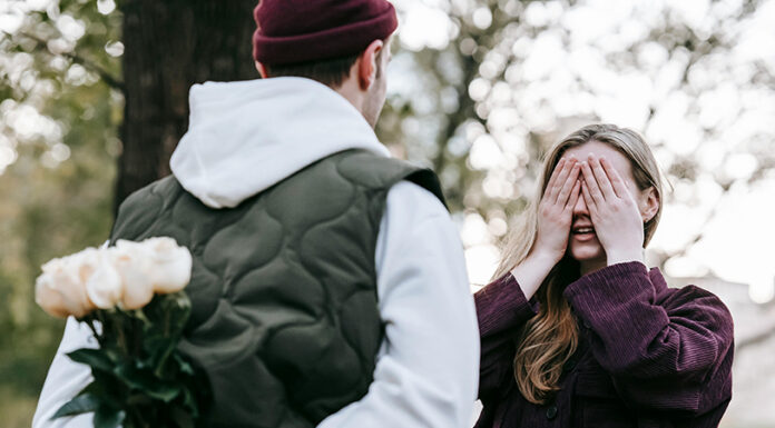 Valentinstag 2025: NÖ Handel und Floristen als ideale Partner für das passende Geschenk