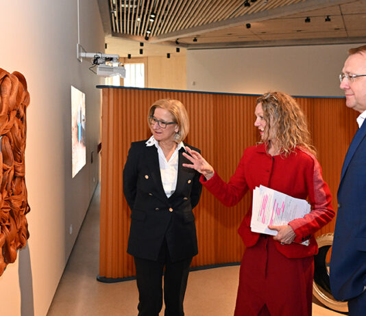 „Papier, Stein, Schere“ im KinderKunstLabor St. Pölten eröffnet