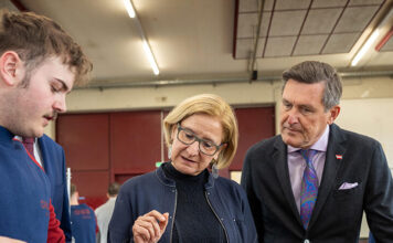 Infrastrukturminister Hanke und Landeshauptfrau Mikl-Leitner am ÖBB-Bildungscampus in St. Pölten