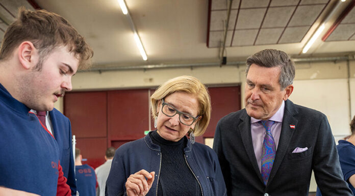 Infrastrukturminister Hanke und Landeshauptfrau Mikl-Leitner am ÖBB-Bildungscampus in St. Pölten
