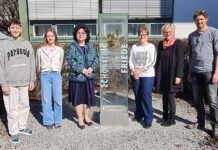 MS Seitenstetten: Zeitzeugenprojekt trifft „Friedensrose“