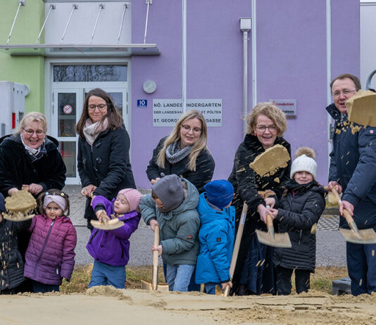 Spatenstich für Ausbau der Kinderbetreuung in St. Pölten