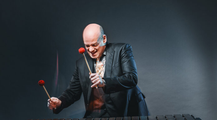 Singing and Swinging mit Martin Breinschmid und Band in St. Pölten