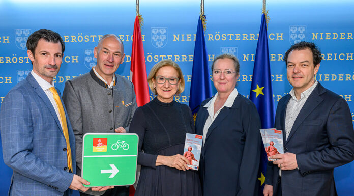 Radfahren entlang der „Schlösserreich Runde“ im Marchfeld