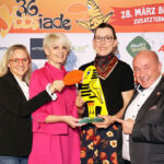 Der Ybbser Spaßvogel hebt ab – neue Heimat bei Martina Schwarzmann in Oberbayern!