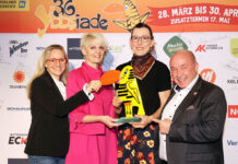 Der Ybbser Spaßvogel hebt ab – neue Heimat bei Martina Schwarzmann in Oberbayern!