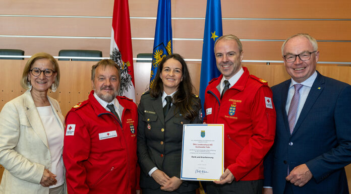 Ehrung für Hochwasser-Helferinnen und Helfer
