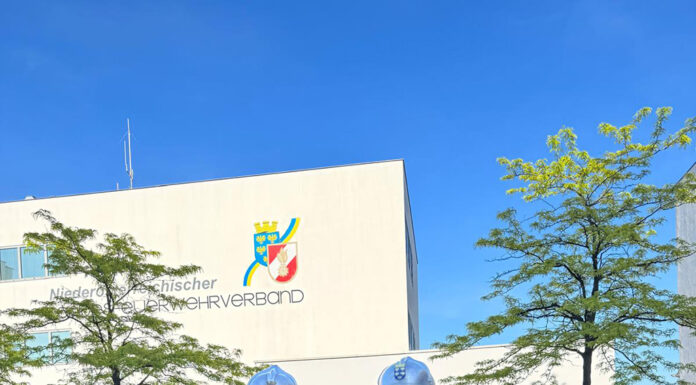 Zwei Kameraden meistern die „Feuerwehrmatura“ in Blindenmarkt