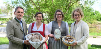 Frischgebackene Brotsommelière an Fachschule Pyhra