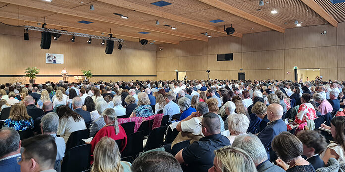 Kongress von Jehovas Zeugen in Wieselburg begeisterte 1.322 Besucher