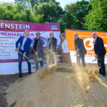 Spatenstich für nachhaltigen Wohnbau – Zehn moderne Reihenhäuser entstehen in Falkenstein