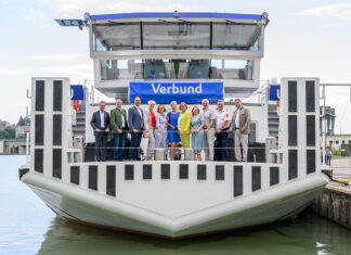 Neues Verbund-Arbeitsschiff „Donau 1“ beim Donaukraftwerk Ybbs-Persenbeug getauft