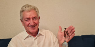 Uhr eines KZ-Häftlings nach 85 Jahren an den Sohn retourniert