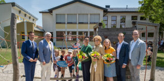 VS Persenbeug-Gottsdorf: Neugestalteter Schulfreiraum wurde eröffnet
