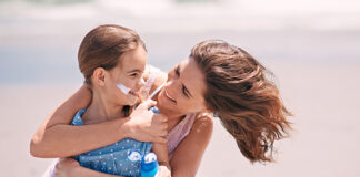 Sonnenbäder und richtiger Schutz: Hautarzt gibt Tipps, worauf zu achten ist