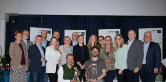 Schüler:innen der HLUW Yspertal verleihen Nachhaltigkeitspreis „Grüner Zweig“