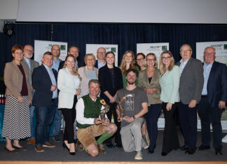 Schüler:innen der HLUW Yspertal verleihen Nachhaltigkeitspreis „Grüner Zweig“